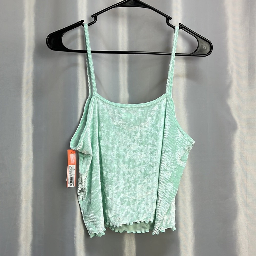 Colsie crop top 1560 - Picture 2 of 6